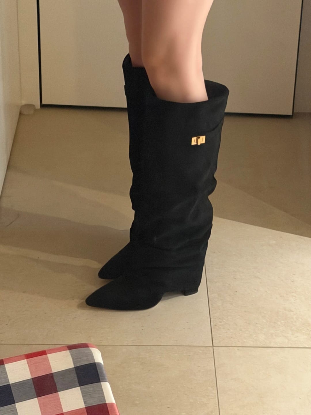 Customer photo review of Botas de Media Caña con Pliegues y Cierre de Hebilla