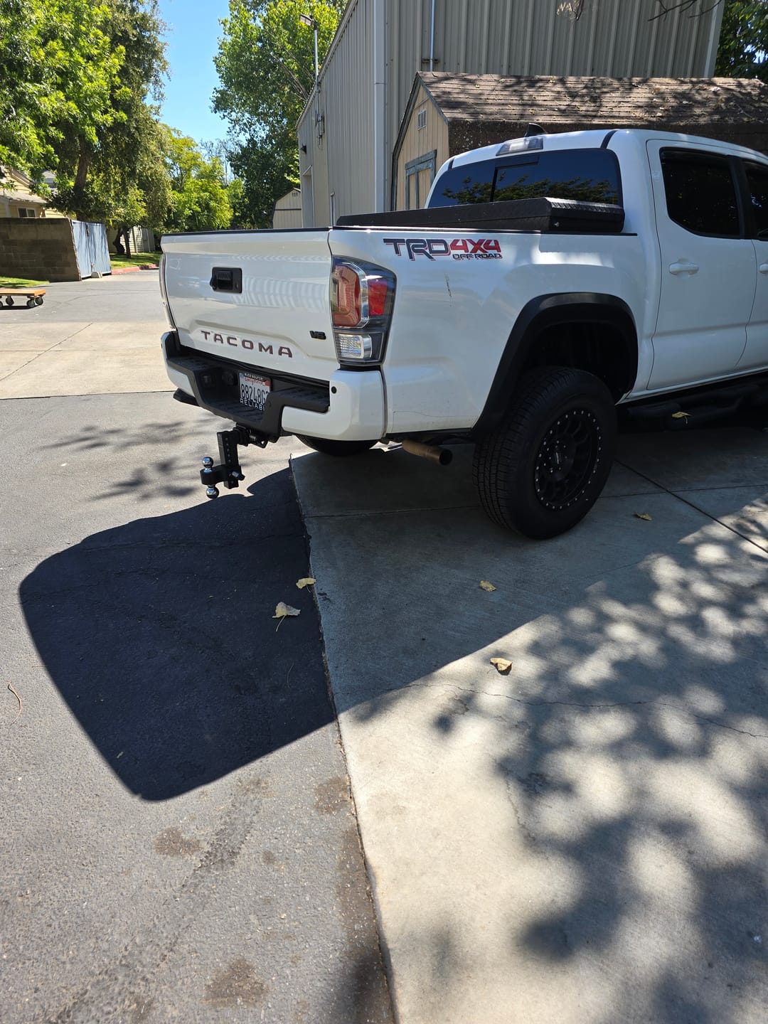 Customer photo review of BullBoulder Drop Hitch