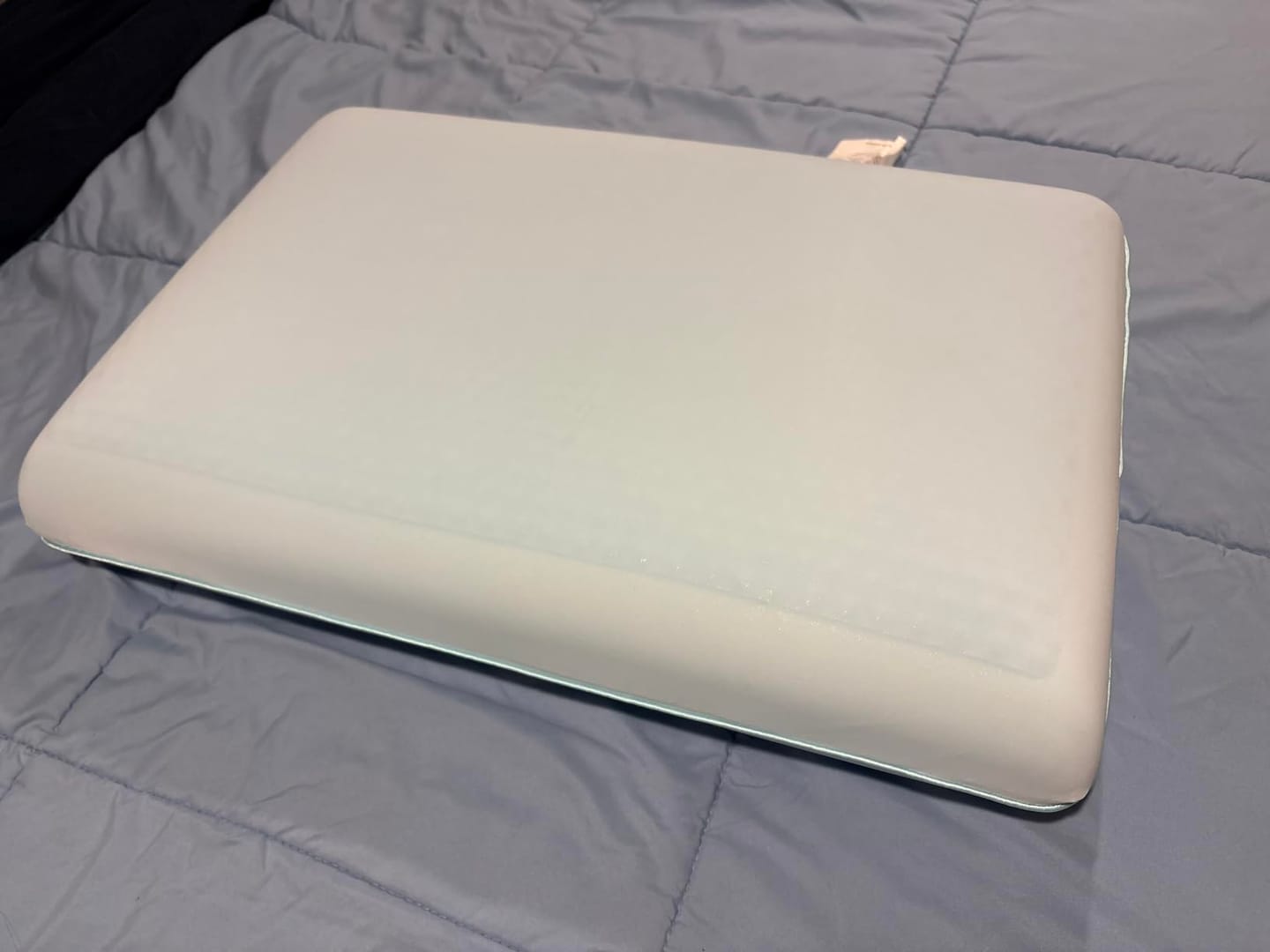 Customer photo review of Kühlendes Memory-Foam-Kissen CoolCloud