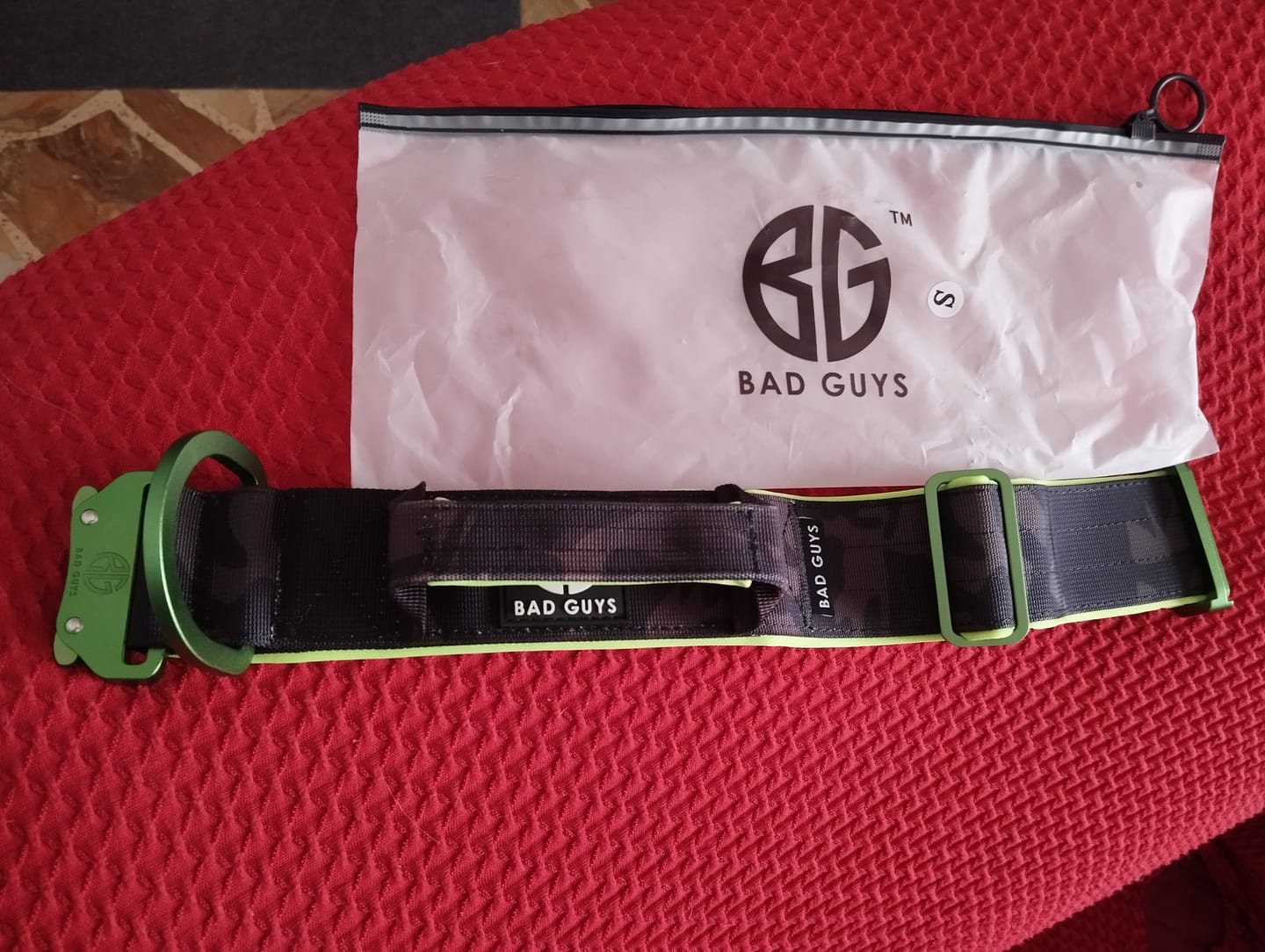 Customer photo review of Collare Crime 5cm
