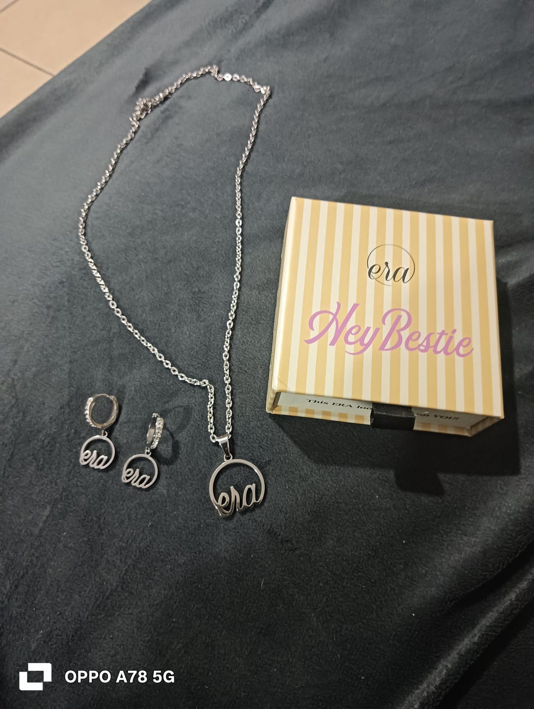 Customer photo review of Silver Era Necklace