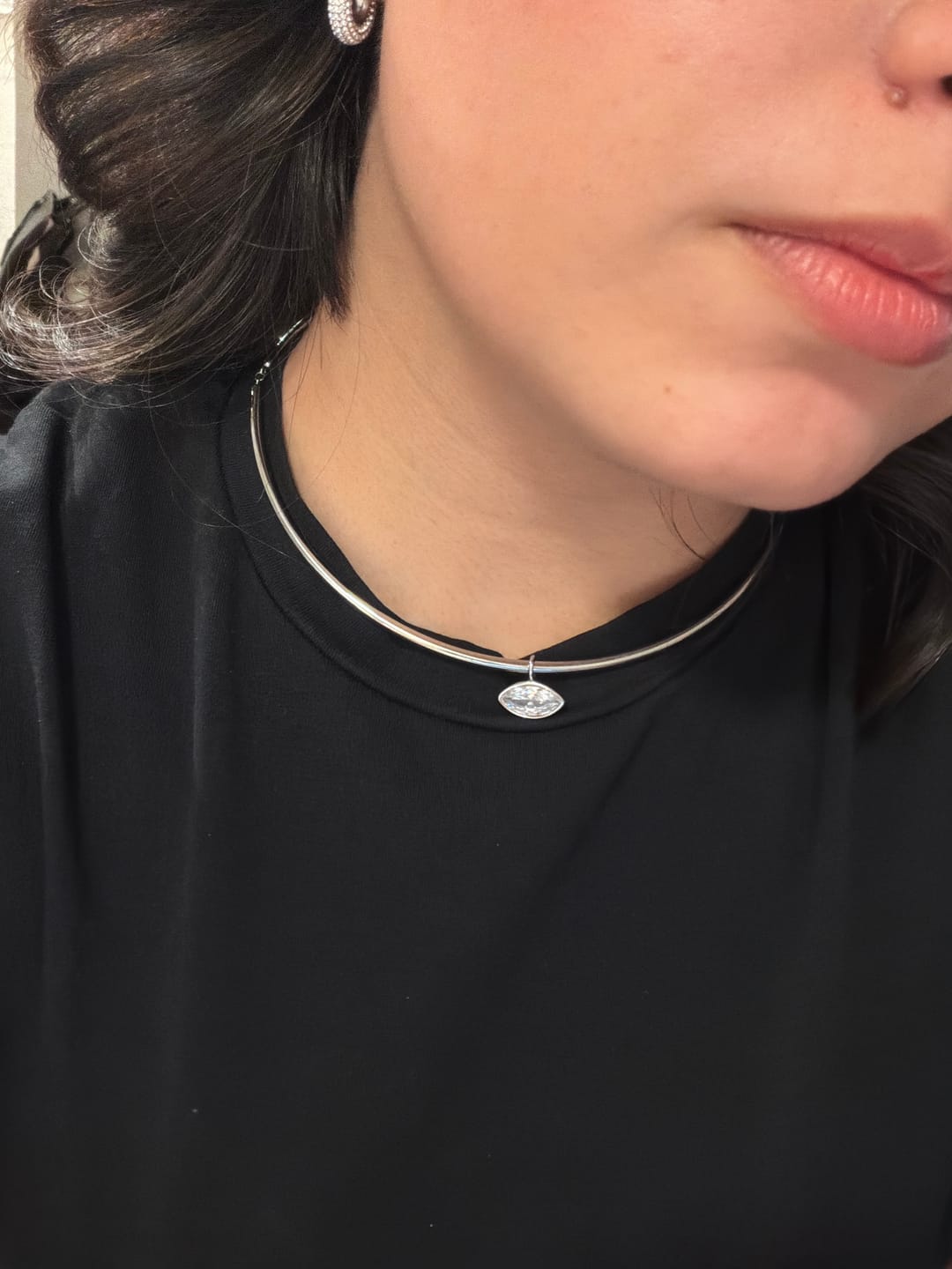 Customer photo review of Choker Rigido Dije Zirconia Marquesa