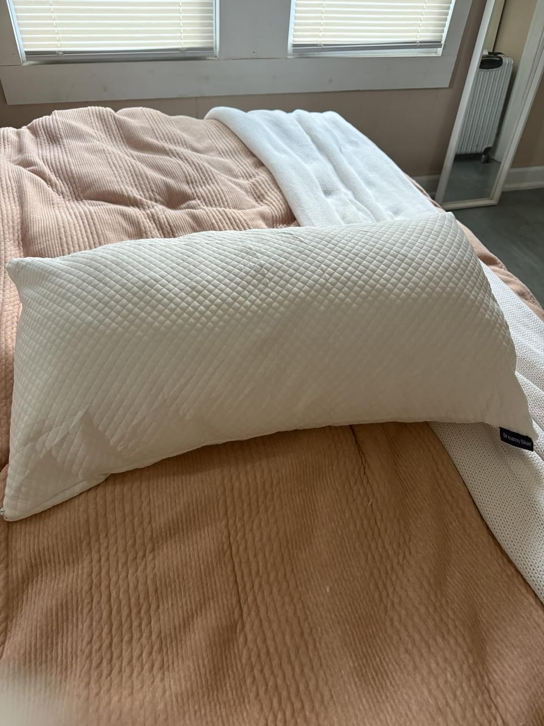 Customer photo review of Höhenverstellbares Memory-Foam-Kissen FlexCloud