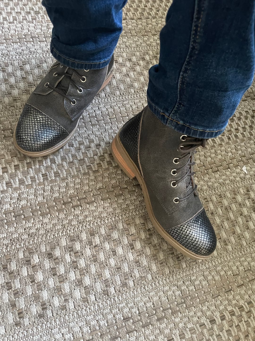 Customer photo review of Botin Mujer / Sotaqui Gris