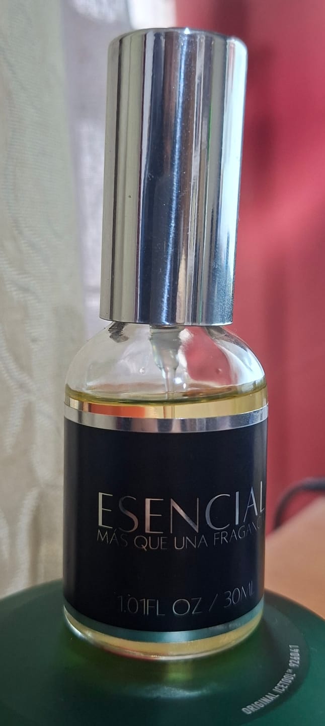 Customer photo review of H212 Inspirado en: Noir Extreme - Tom Ford