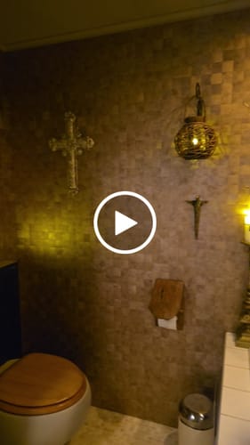 Kundeanmeldelse med video av 10-pk Henrik selvklebende veggfliser