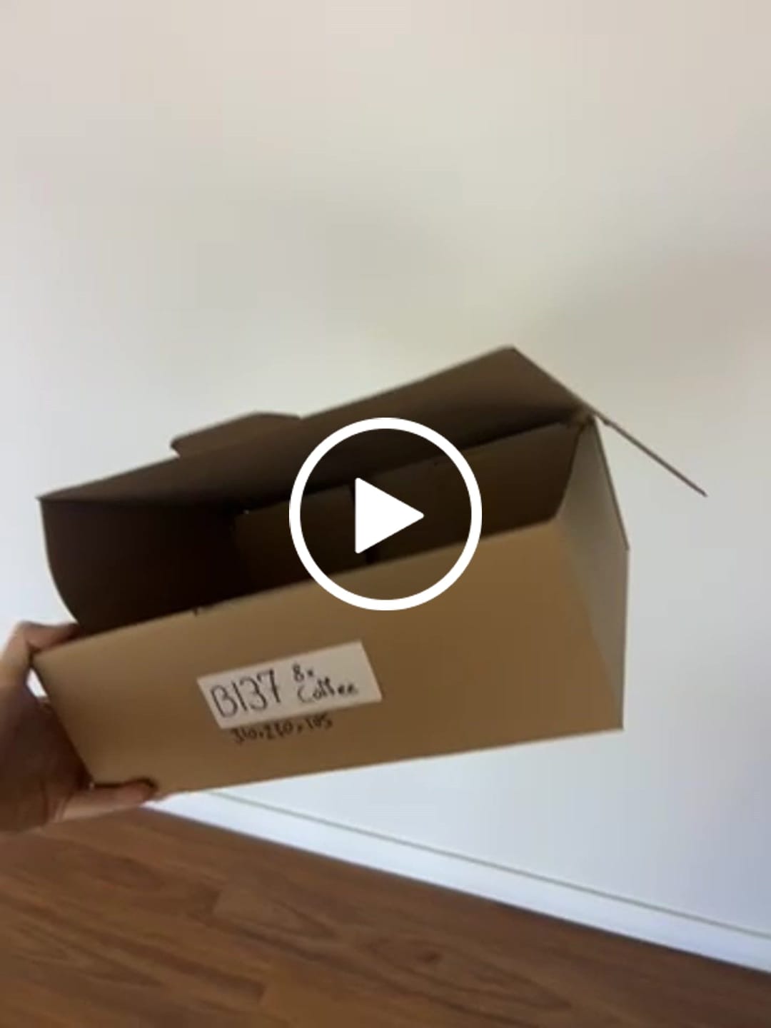 Customer video review of 310 x 230 x 105mm A4 Die cut Brown Mailing Box B137
