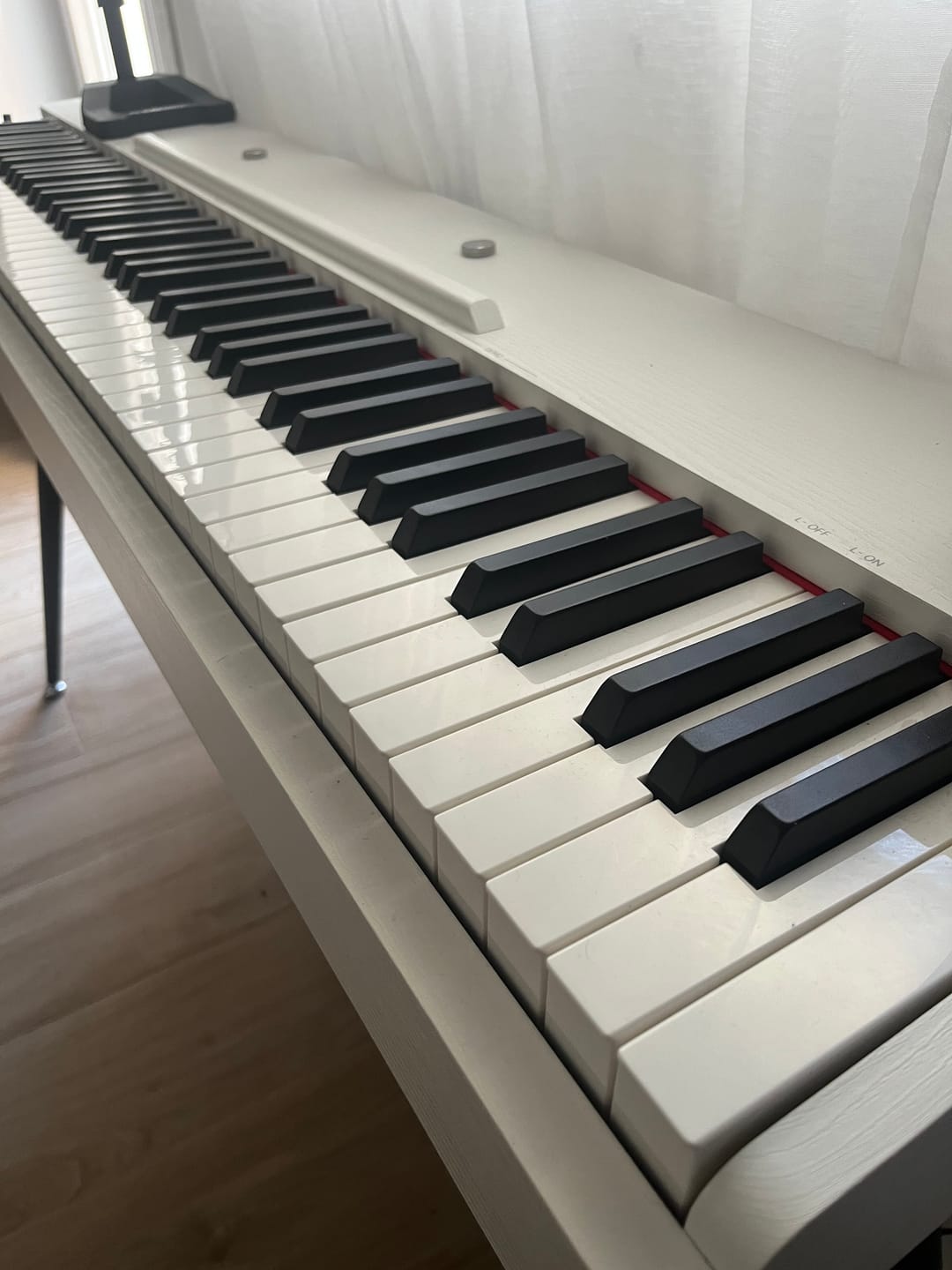 Customer photo review of 【Caja Abierta】Donner OURA™ S100 Piano digital de diseño para el hogar