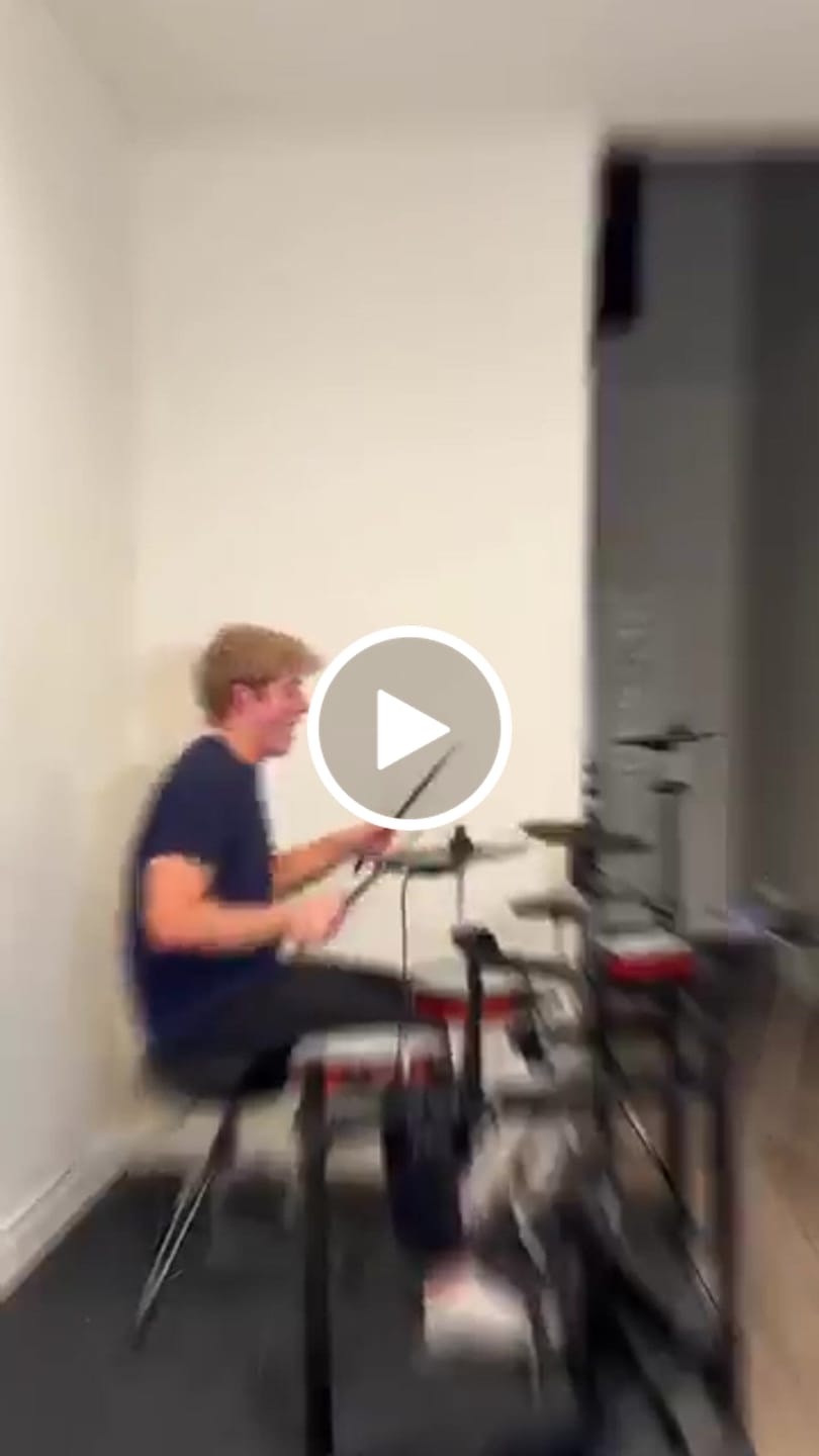 Customer video review of Donner DED-200 PRO Electronic Drum Set with Independent Hi-Hat Stand