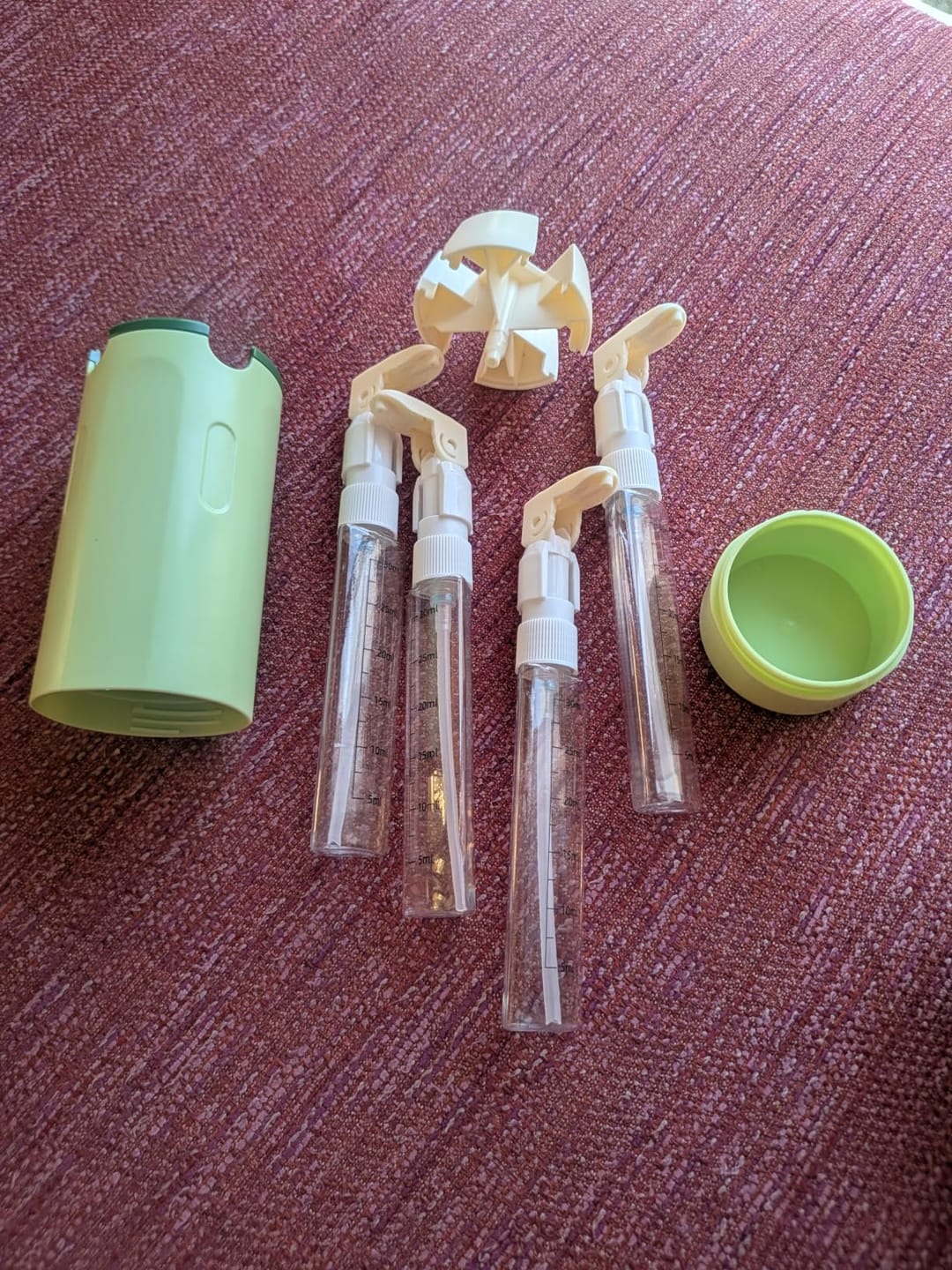 Customer photo review of VIRELO™ 4-in-1 Travel Bottle