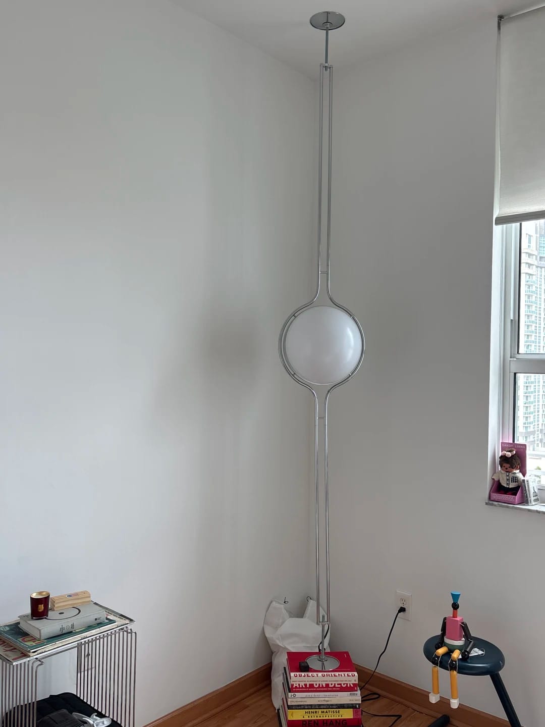 Customer photo review of Tension Pole Floor Lamp for Living Room, 250 to 280 cm