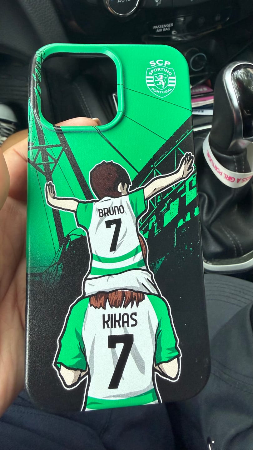 Customer photo review of Sporting CP Official Custom Case - Mother and Son