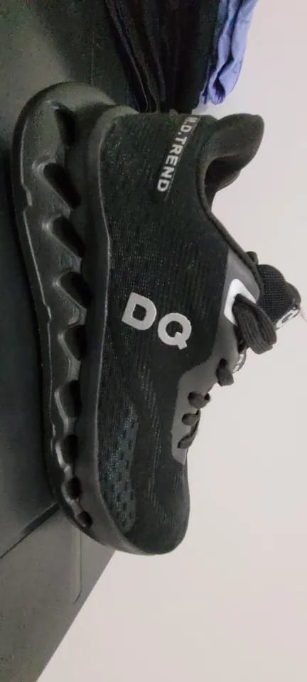 Customer photo review of Cloudtilt- Limited Edition -Women's