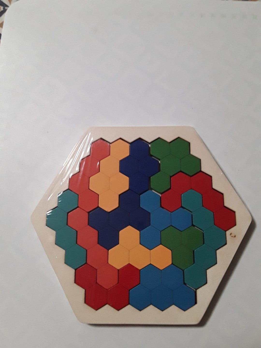 Customer photo review of Holz Hexagon Puzzle Lernspielzeug | Kognitives Motorikspiel Geometrie Kleinkind
