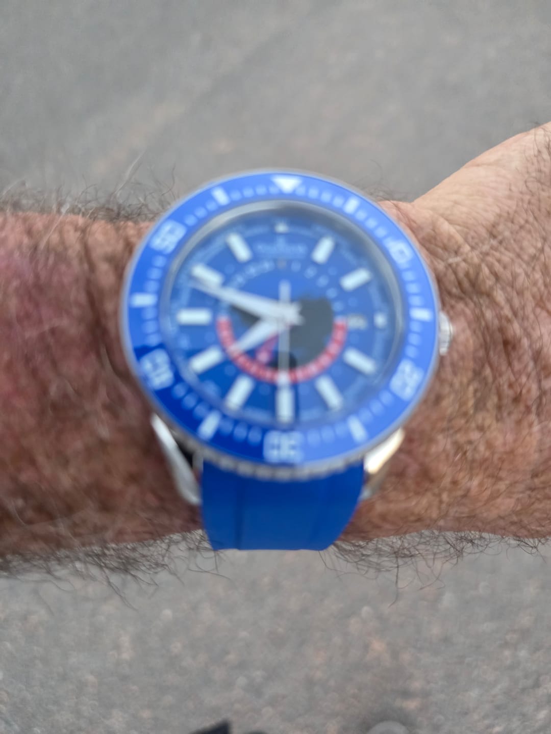 Customer photo review of Oceaneva WorldTime 6000m Automatic Grade 5 Titanium GMT Watch Green
