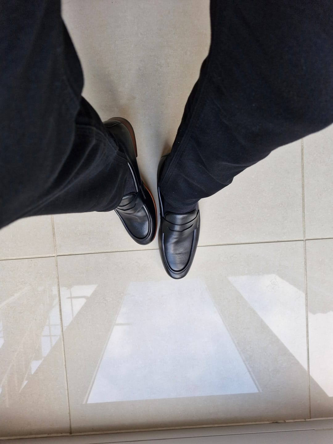 Customer photo review of Kola Loafer Shoes