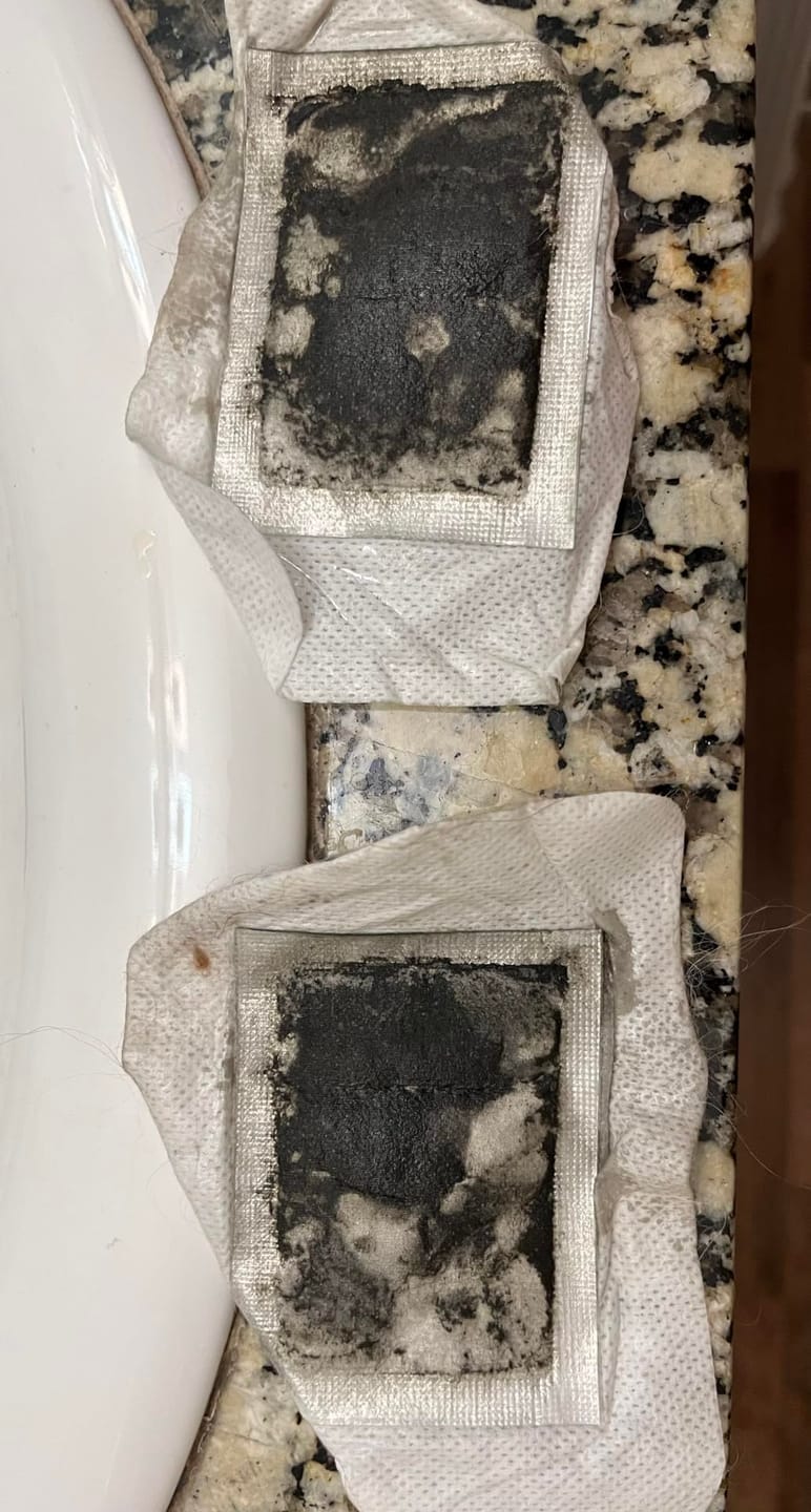 Customer photo review of Cloudfort - מדבקות לנוחות בכפות הרגליים