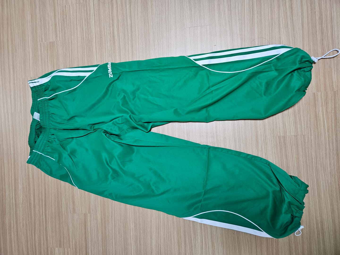 Customer photo review of Color Spree Curvy Track Pants
