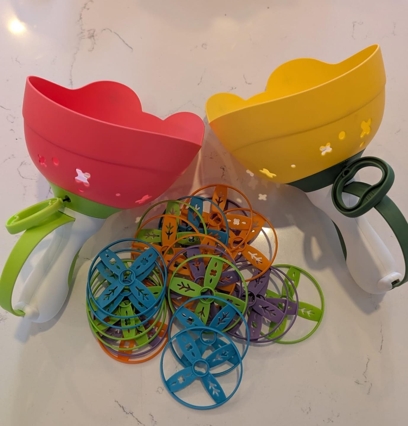Customer photo review of Frosch Scheibenwerfer Kinderspielzeug | Fliegende Scheiben Outdoor Zugschnur UFO Starter