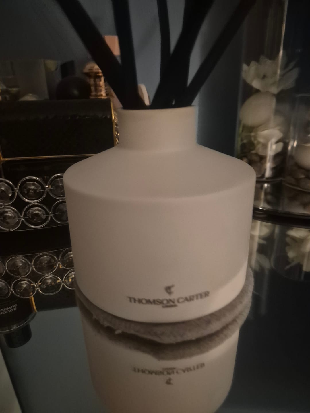 Customer photo review of Rouge Avenue | Ceramic Reed Diffuser
