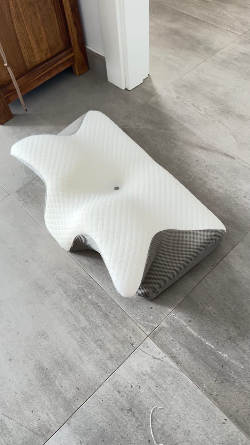 Customer photo review of Almohada Cervical Ergonómica Viscoelástica