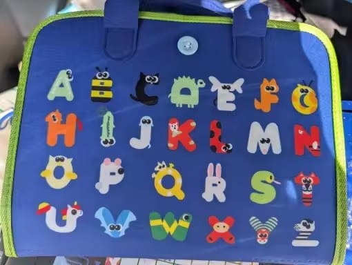 Customer photo review of Montessori Busy Book Kleinkind | Aktivitätsbuch Feinmotorik Lernspielzeug Selbstständigkeit
