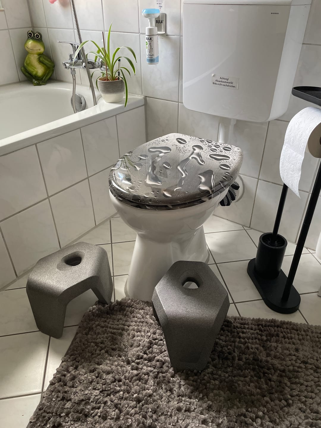 Customer photo review of stuul® Toilet Stool | The Poop Stool with Style