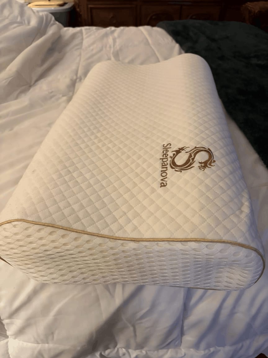 Customer photo review of Ergonomisches Nackenstützkissen ErgoFlex – Höhenverstellbar