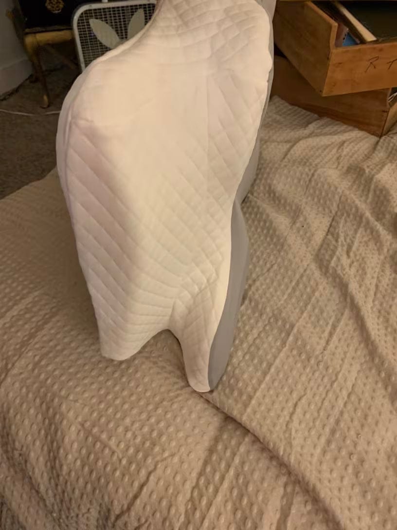 Customer photo review of Zavesleep - Contour Relief Pillow