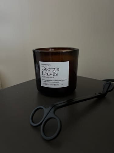 Customer photo review of Georgia Leaves Candle by Eryn Carroll