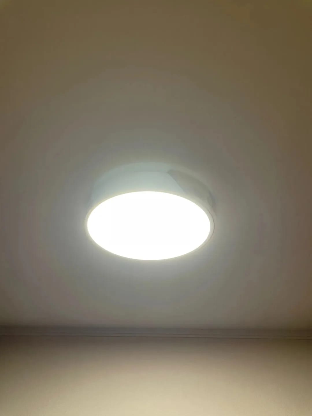 Customer photo review of Square Wood Ceiling Light for Bedroom, Frosted Shade, 30 cm