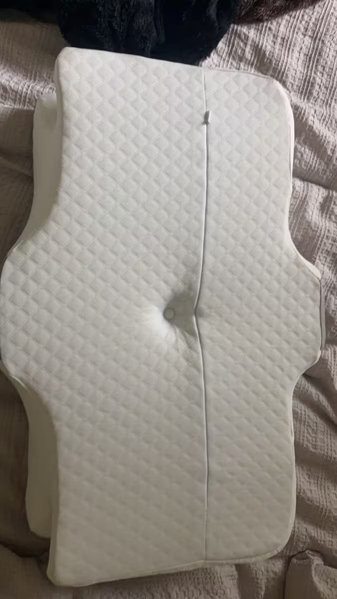 Customer photo review of Zavesleep - Contour Relief Pillow
