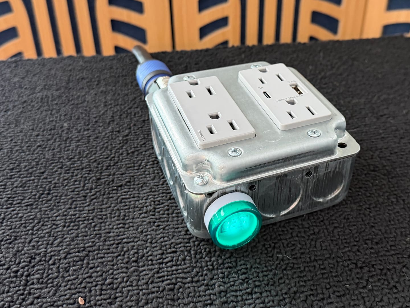 Customer photo review of 22MM AC 60-500V LED Voltmeter voltage meter indicator pilot light Red Yellow Green white Blue
