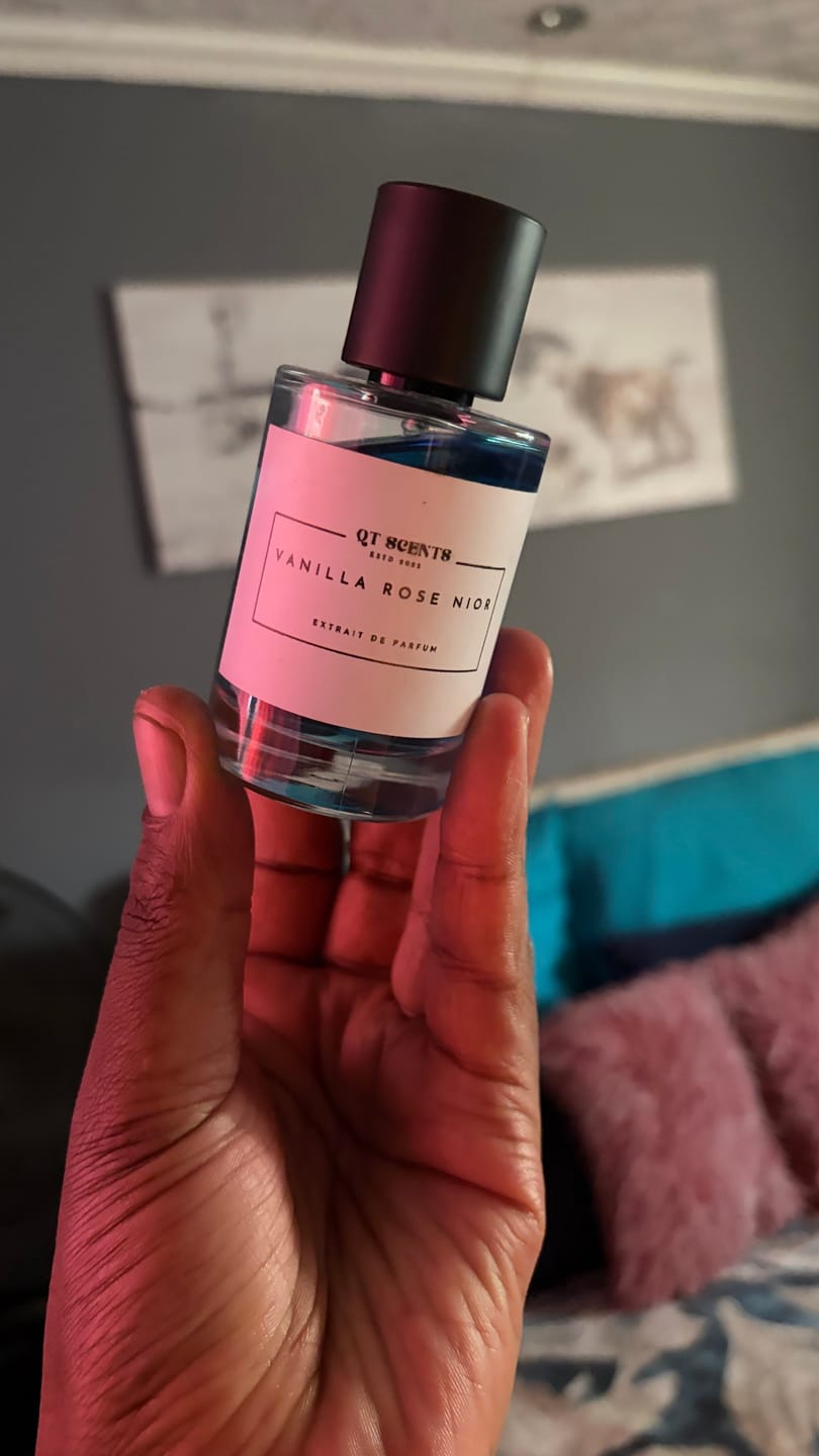 Customer photo review of Vanilla rose nior  unisex