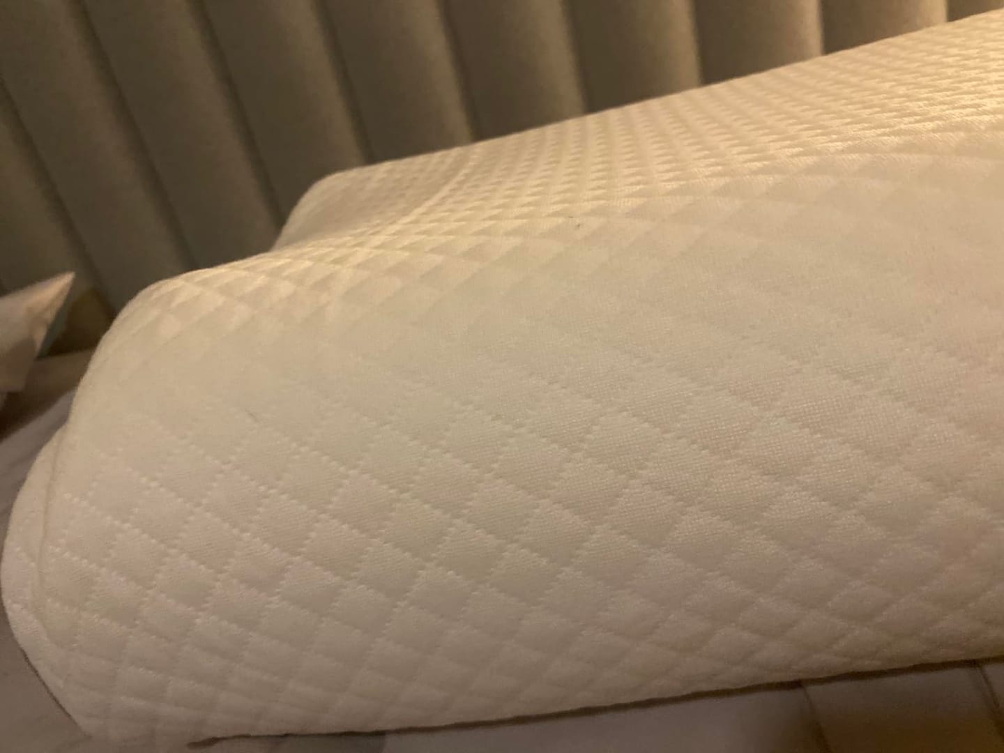 Customer photo review of Ergonomisches Nackenstützkissen ErgoFlex – Höhenverstellbar