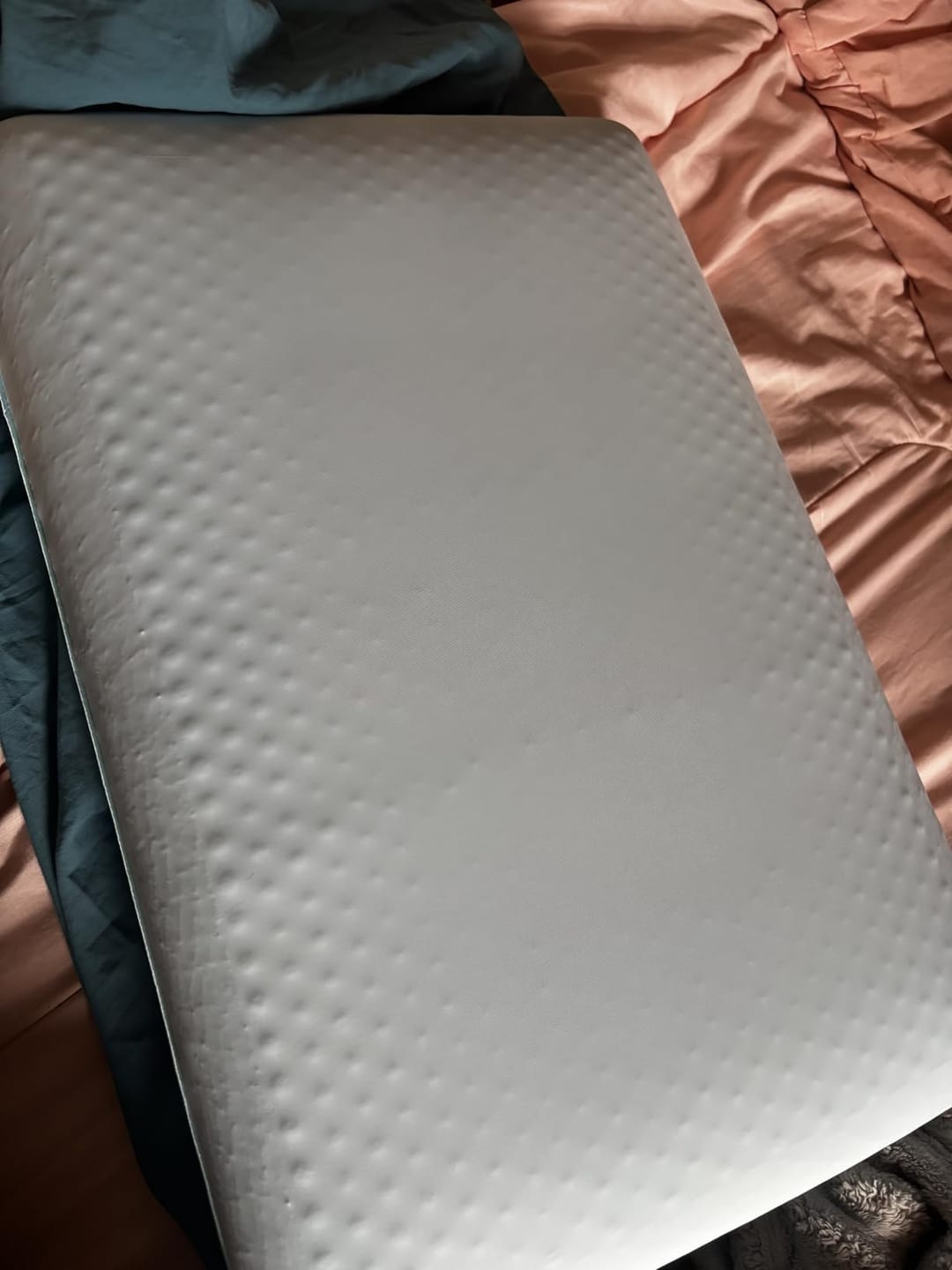 Customer photo review of Kühlendes Memory-Foam-Kissen CoolCloud
