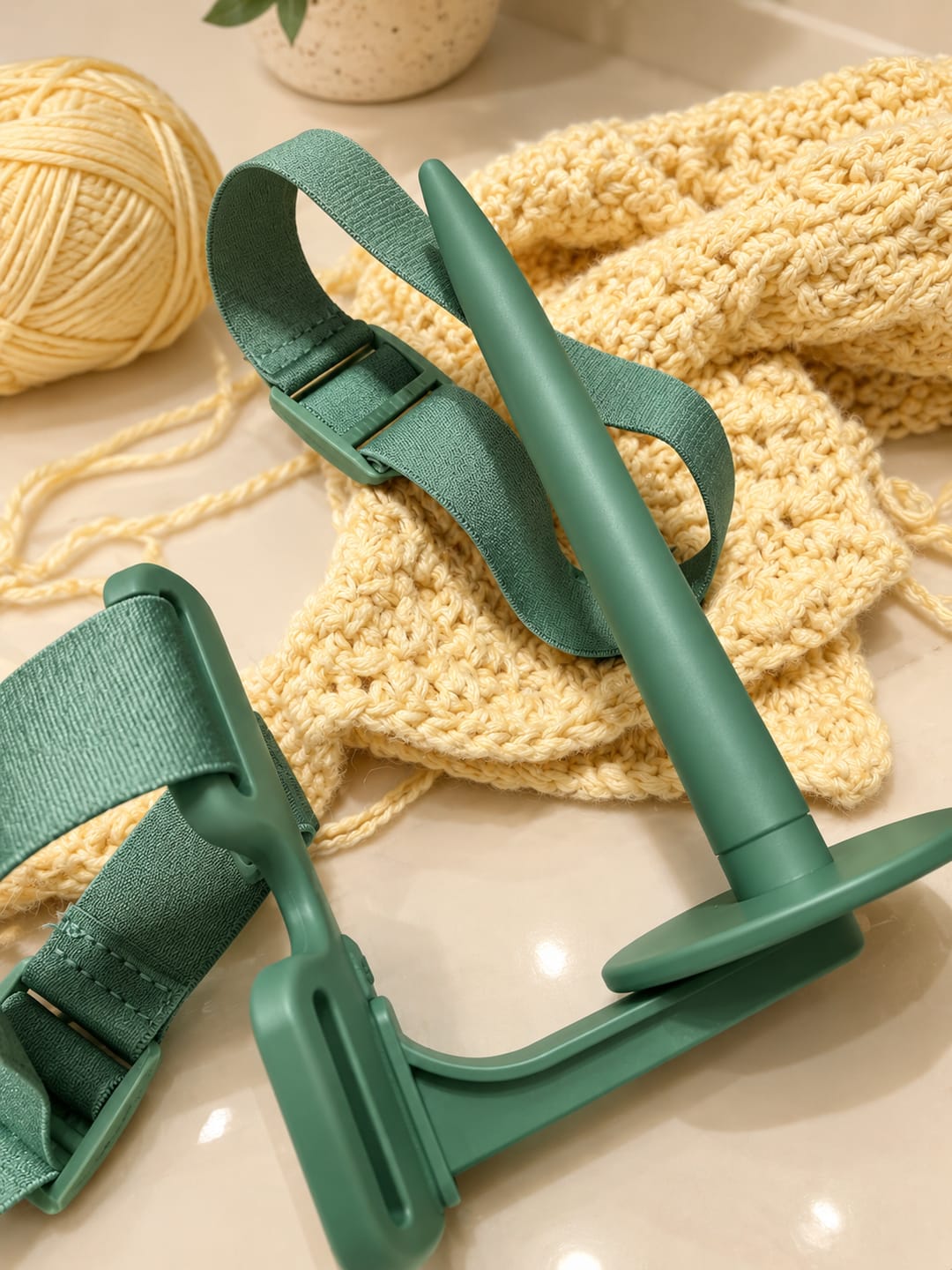 Customer photo review of Arm Holder YarnEase™