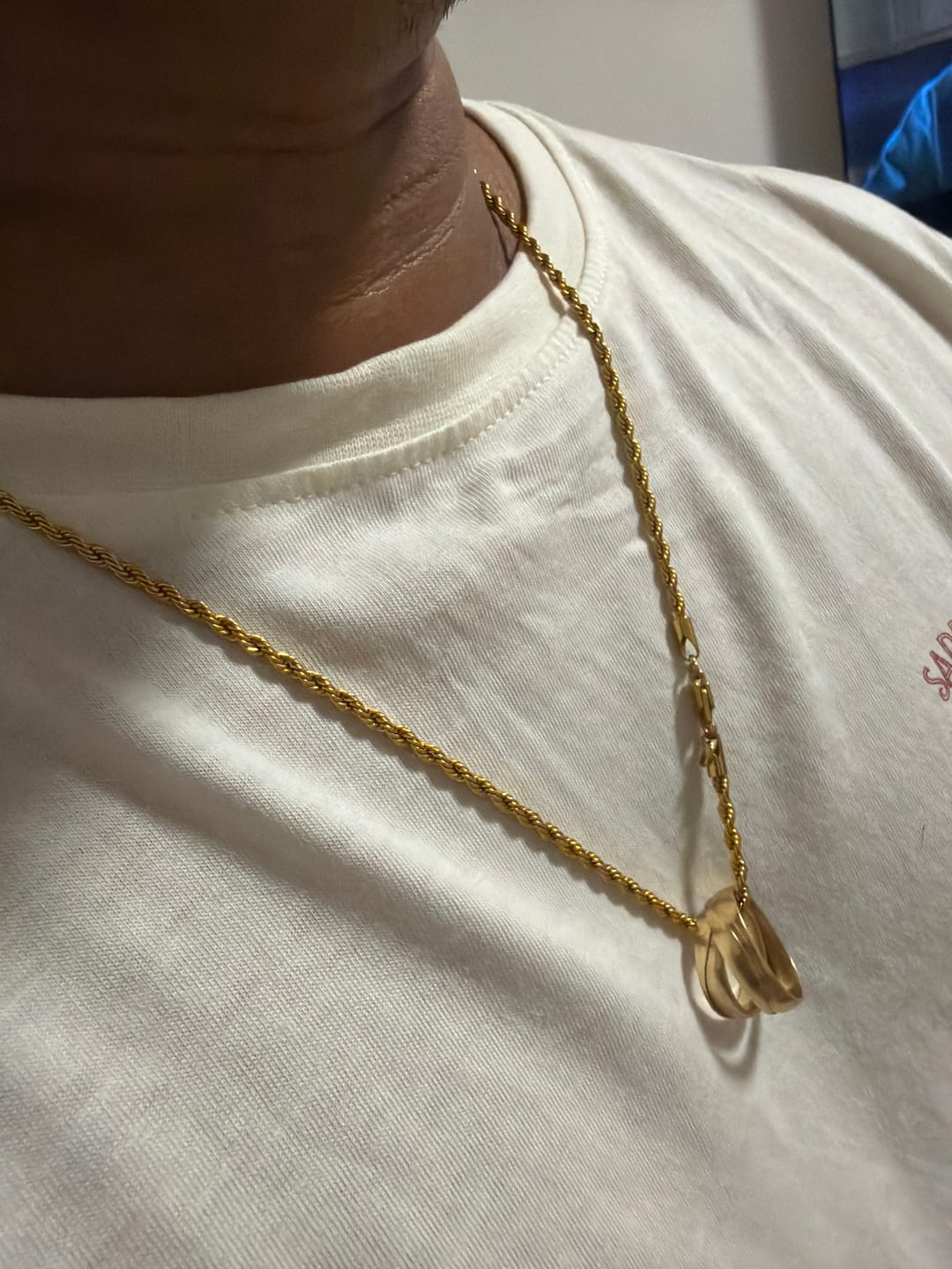 Customer photo review of CLEAN ROPE CHAIN. - 3MM GOLD