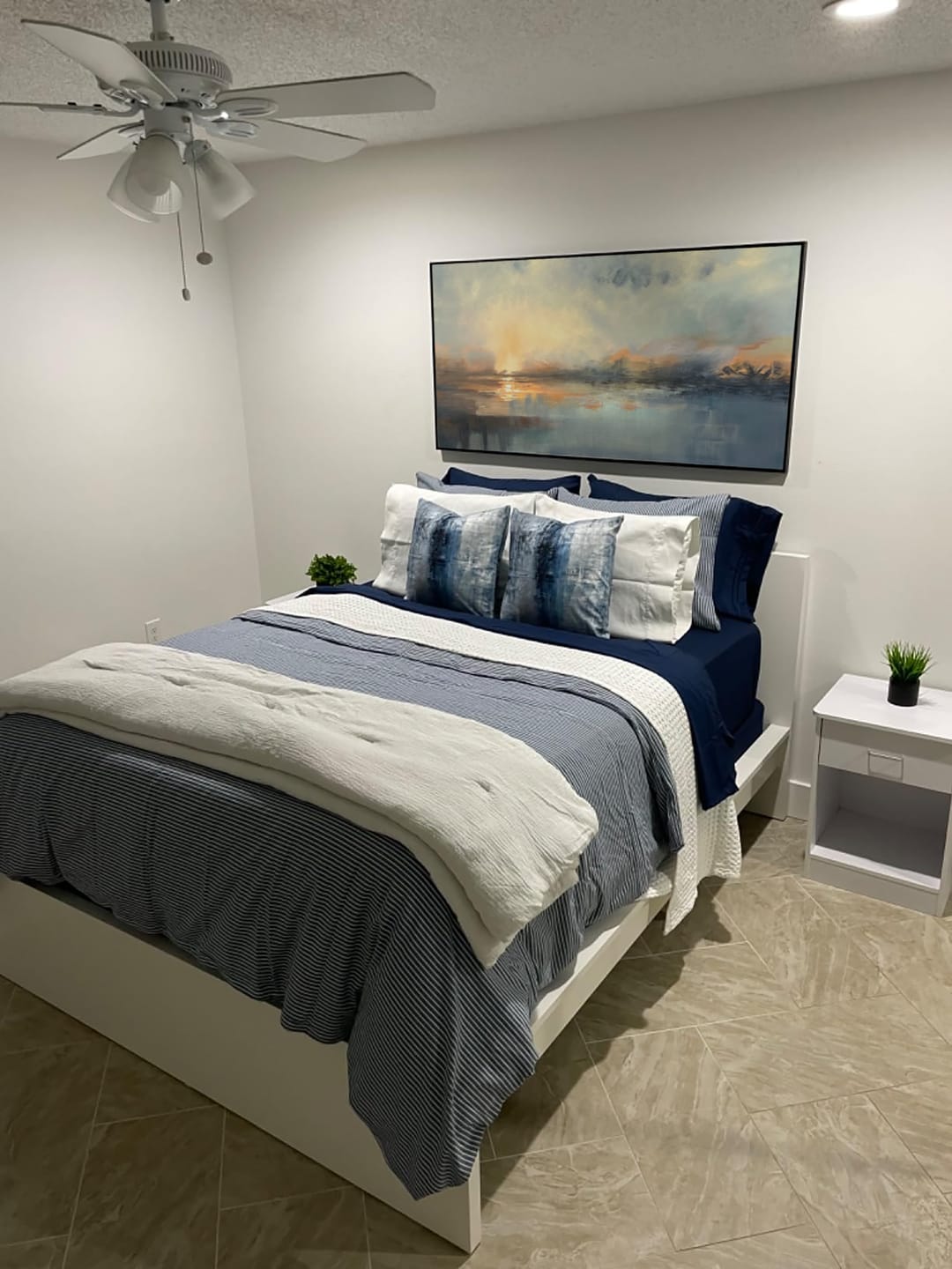 Customer photo review of Abstract Wall Art #VA002
