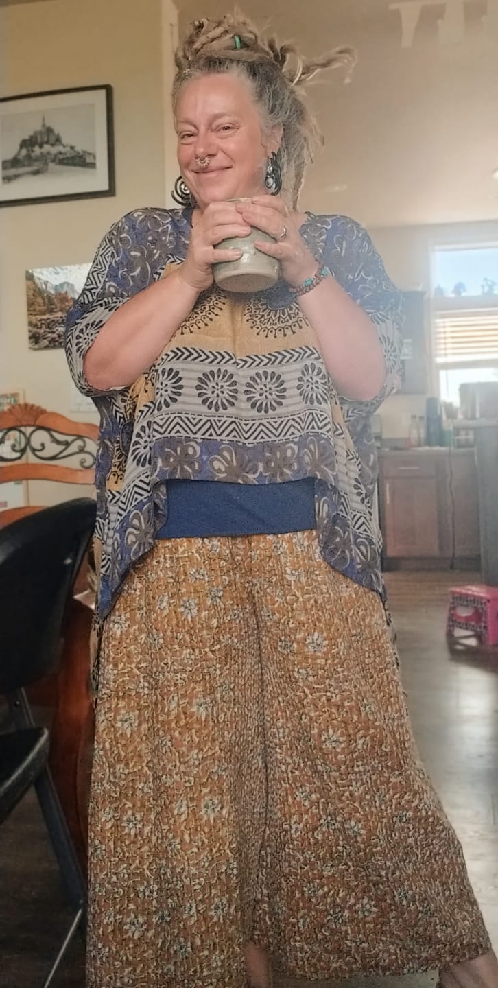 Customer photo review of Dreamer Silk Top L/XL (059)