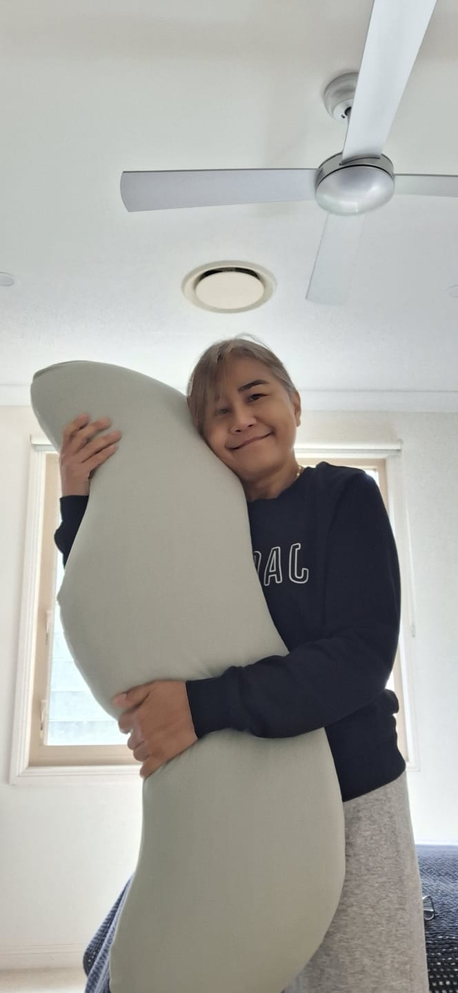Customer photo review of Snuggi Body Align Pillow