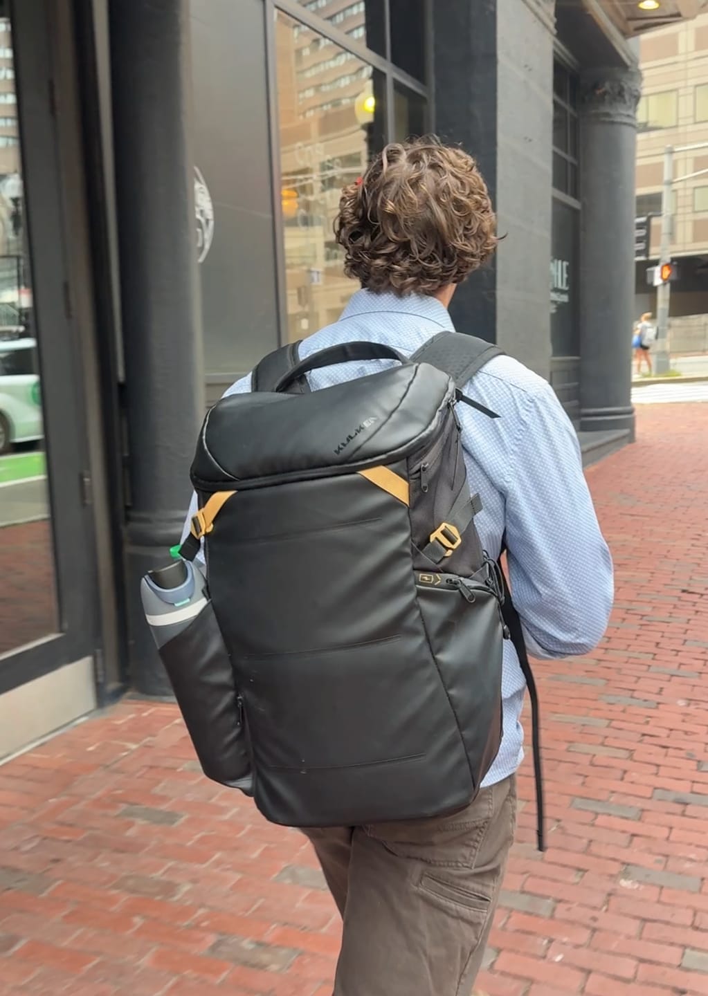 Customer photo review of Elää® Top Loading Upright Daypack (20L)