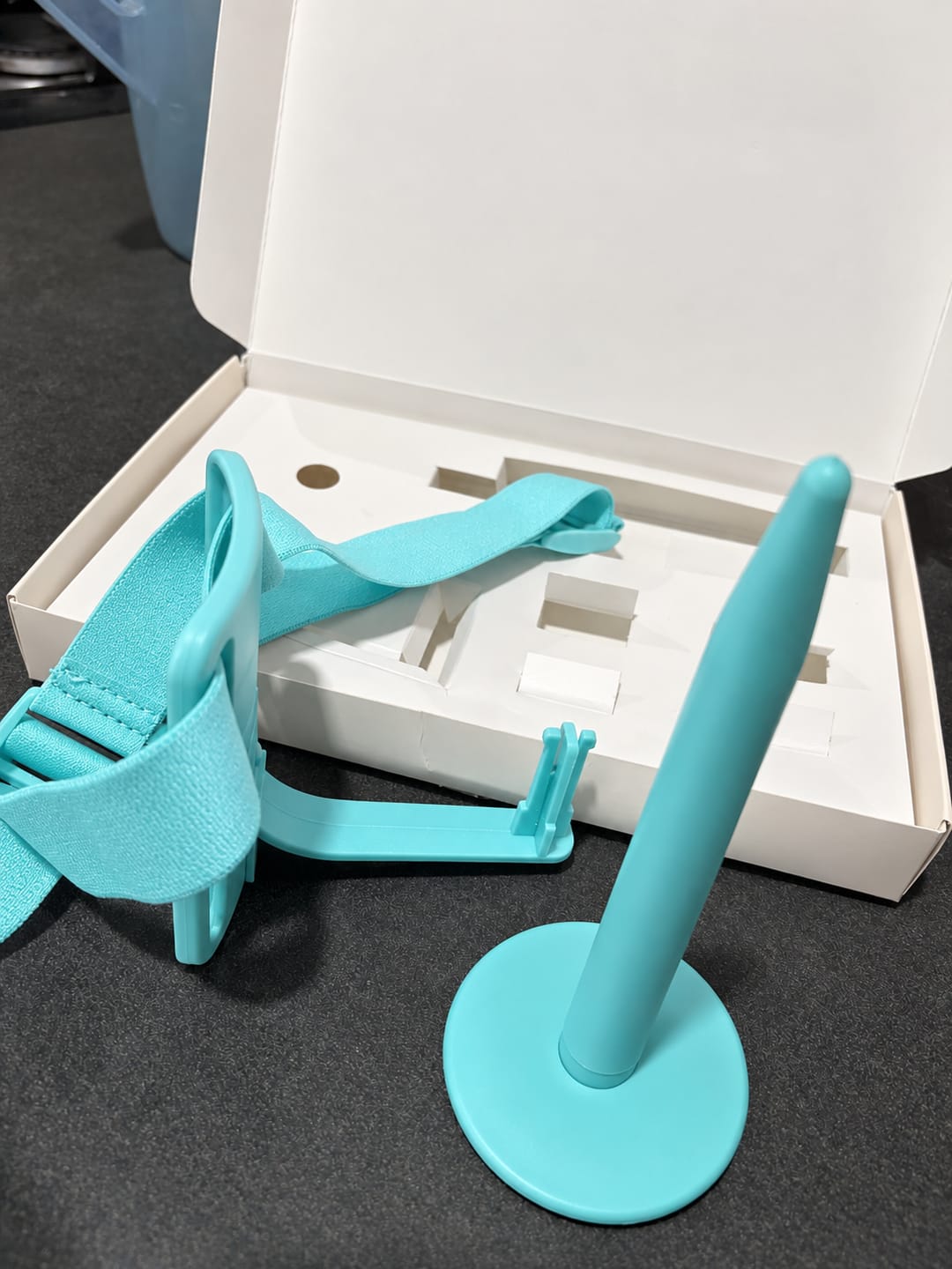 Customer photo review of Arm Holder YarnEase™
