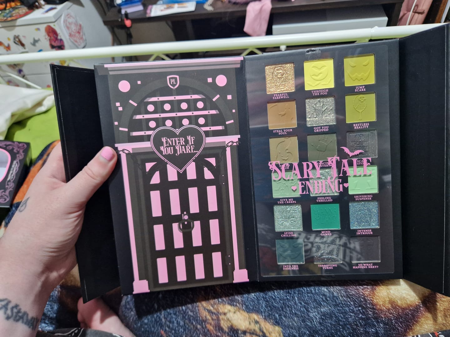 Customer photo review of Scary Tale Ending Halloween Eyeshadow Palette