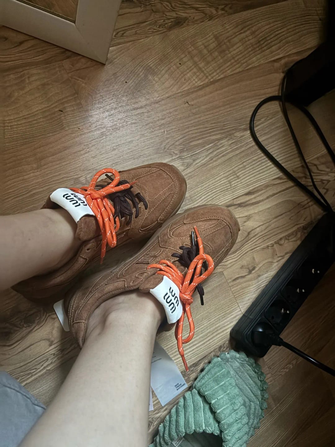 Customer photo review of 204L "Mushroom / Arid Stone"