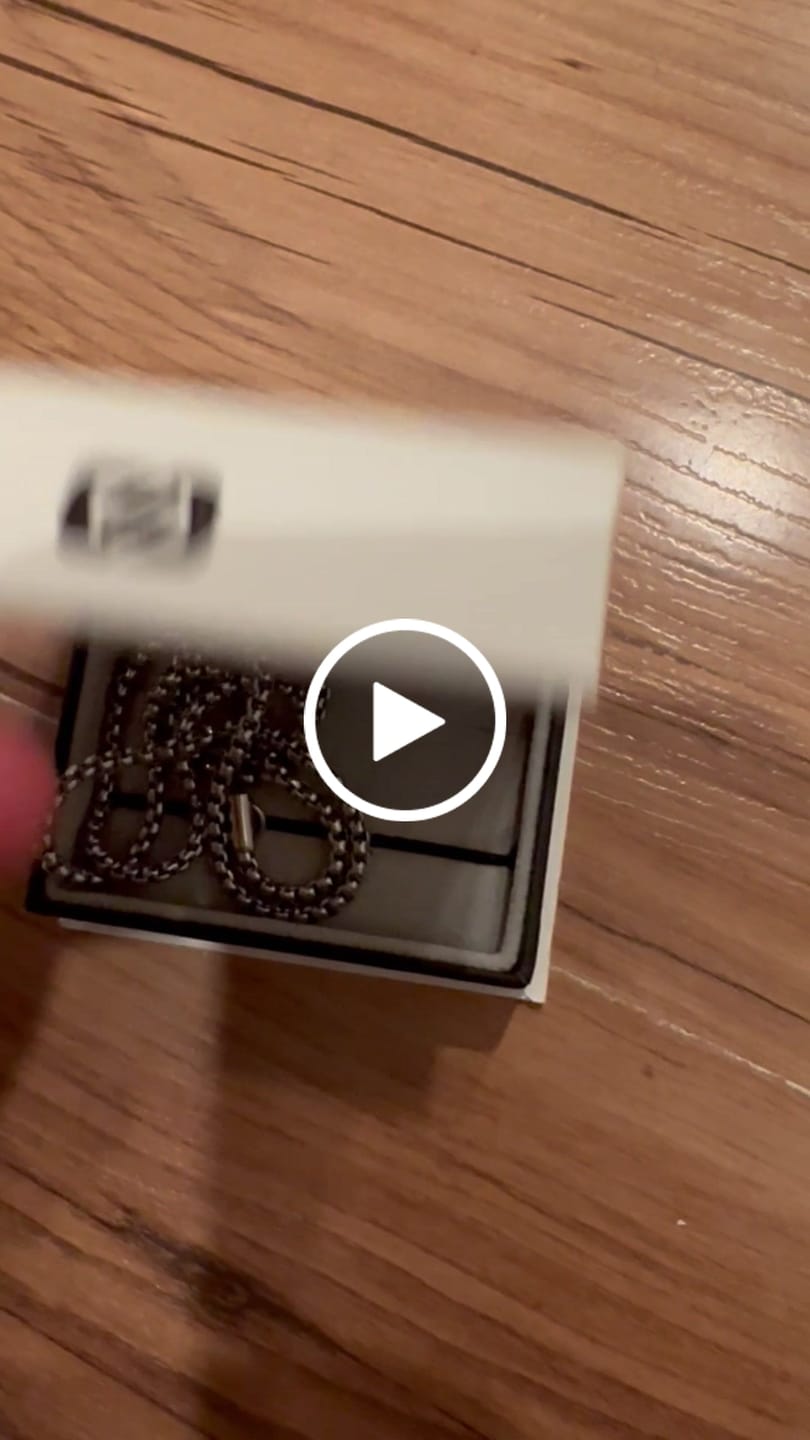 Customer video review of 3mm Round Box Link Chain