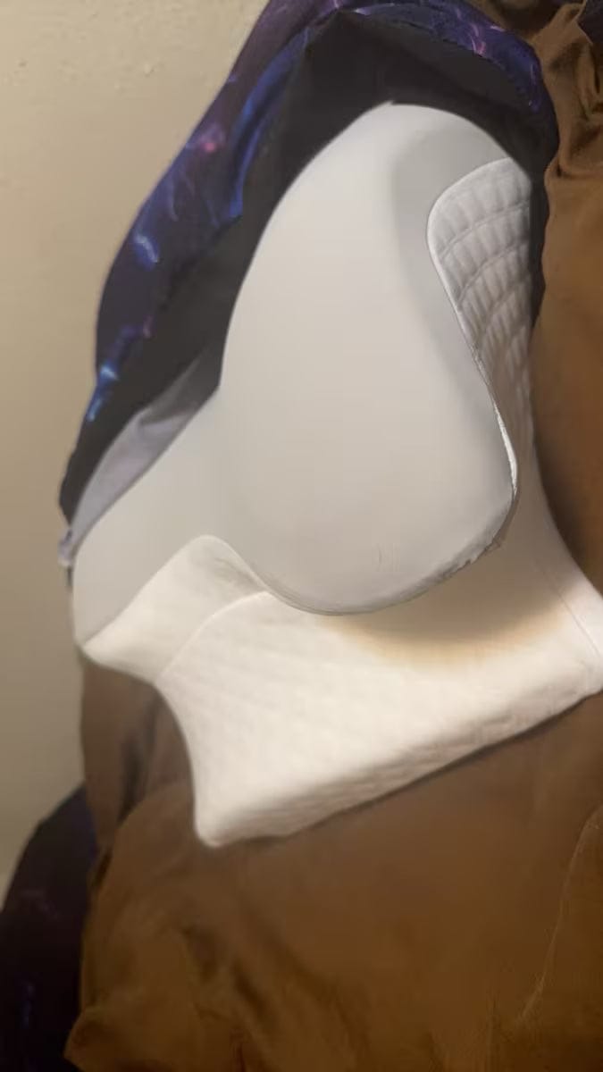 Customer photo review of Zavesleep - Contour Relief Pillow