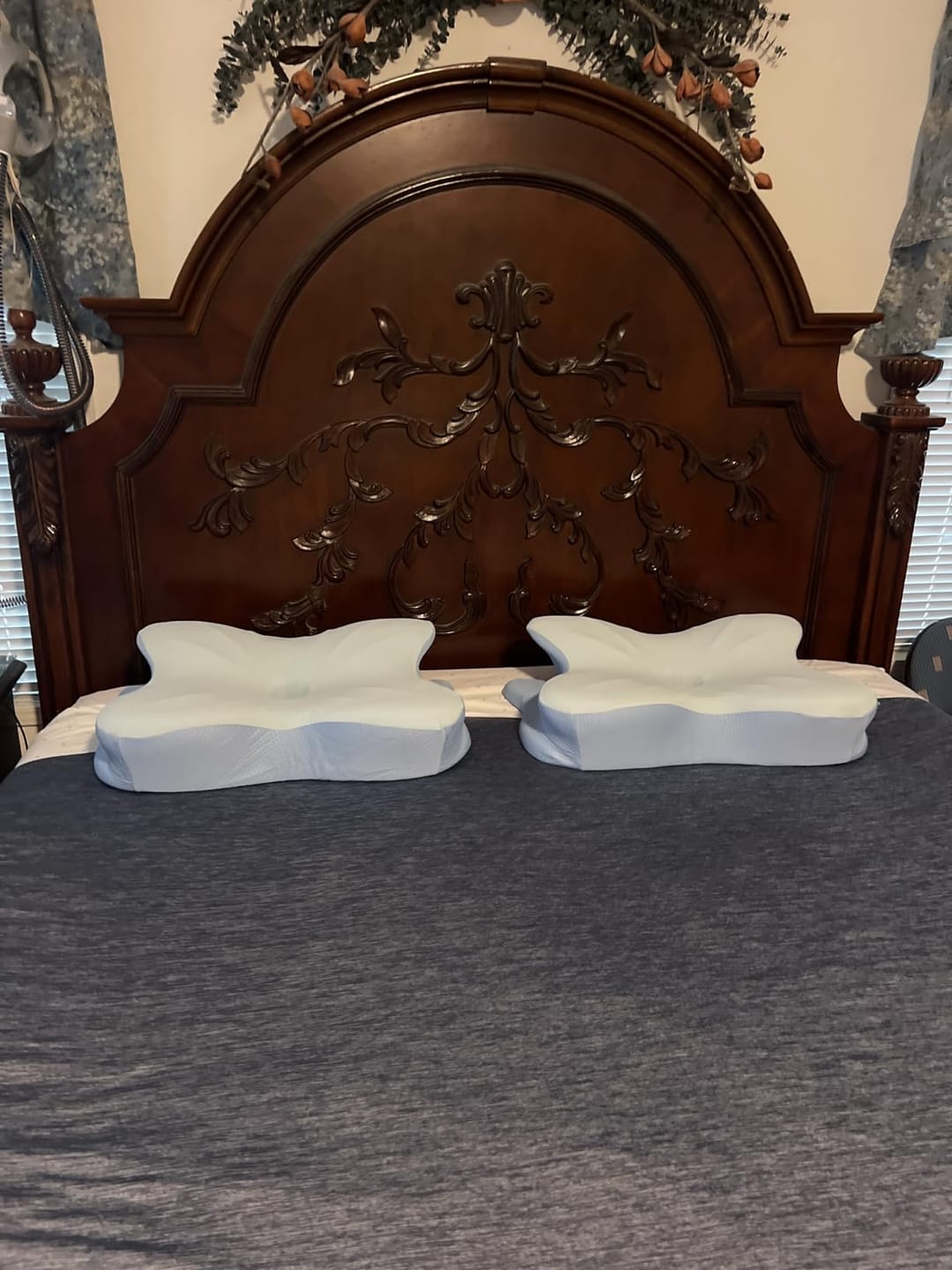 Customer photo review of Ergonomisches Nackenstützkissen ErgoContour
