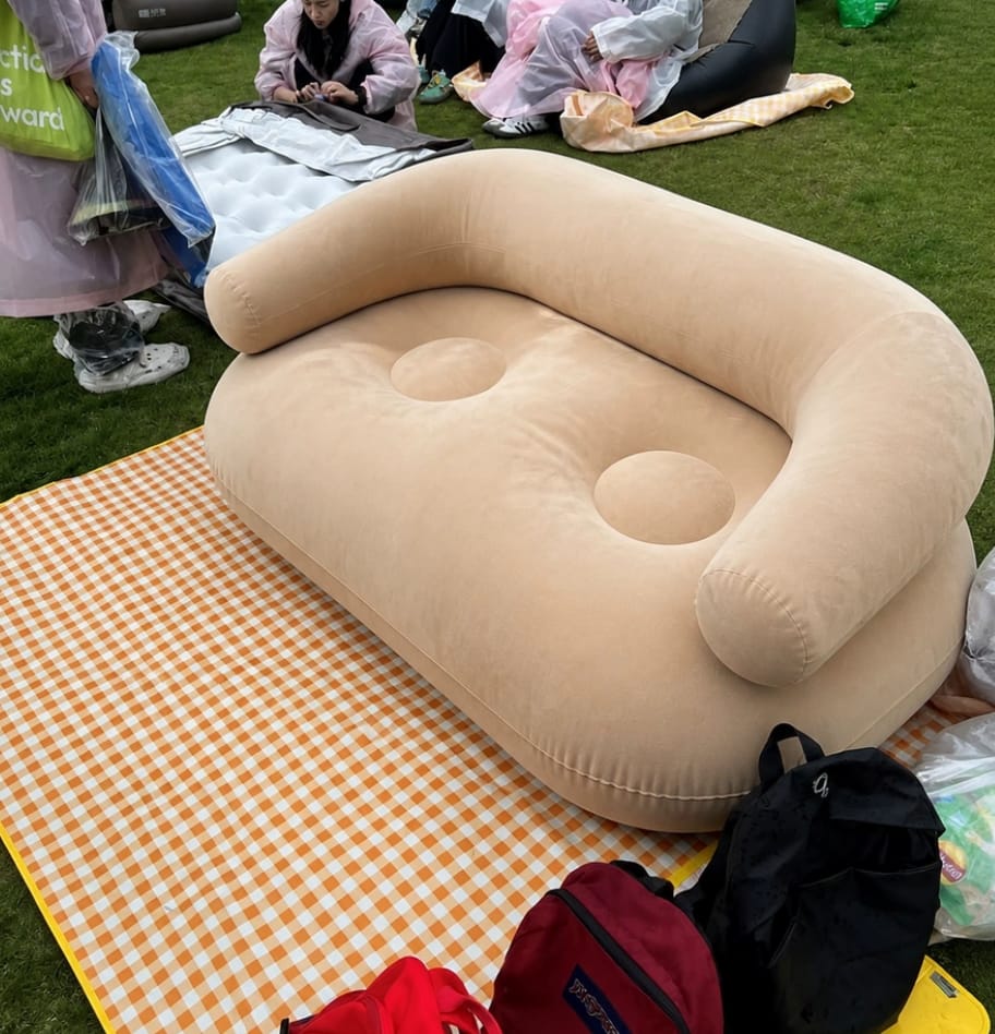 Customer photo review of Festival Inflatable Air Lounger with Built-in Air Pump, Portable Single Camping Sofa for Outdoor, Beach & Music Festivals