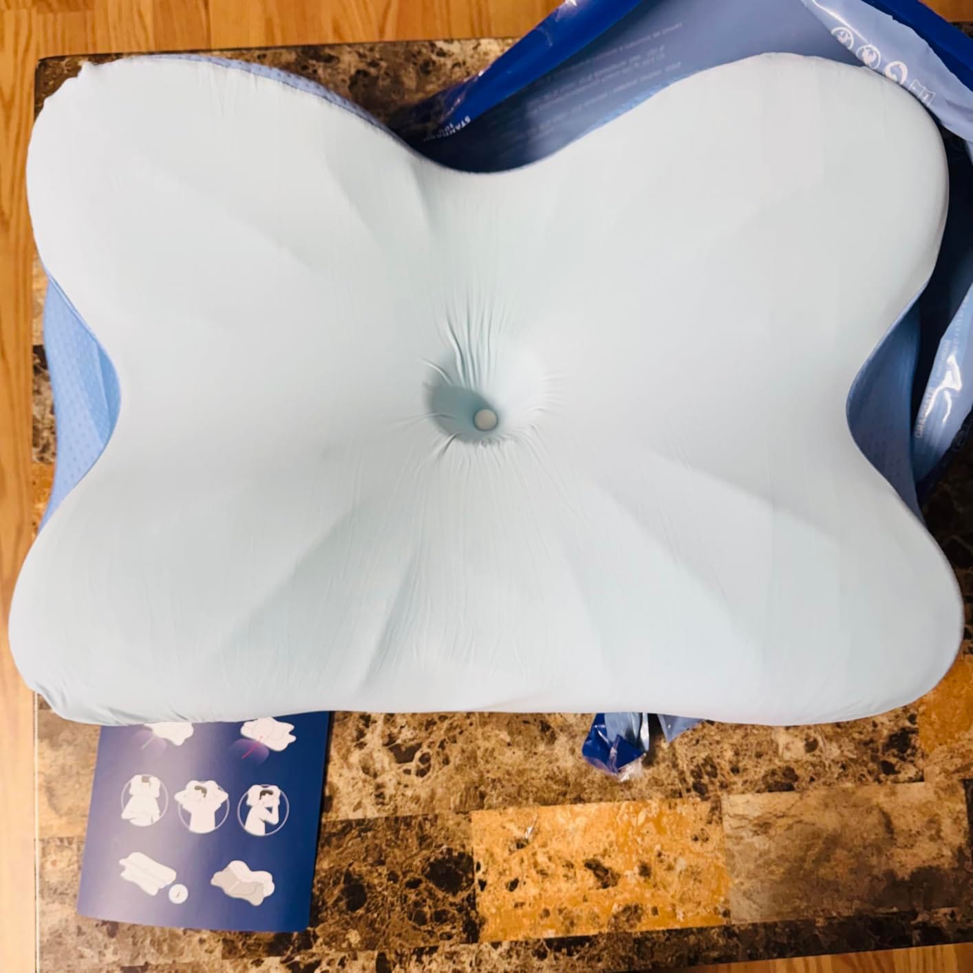Customer photo review of Ergonomisches Nackenstützkissen ErgoContour